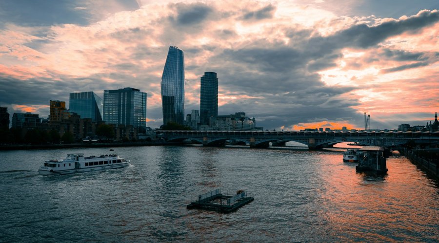 “承包鱼塘”未遂！深圳湾海关查获违规携带活体鱼100条