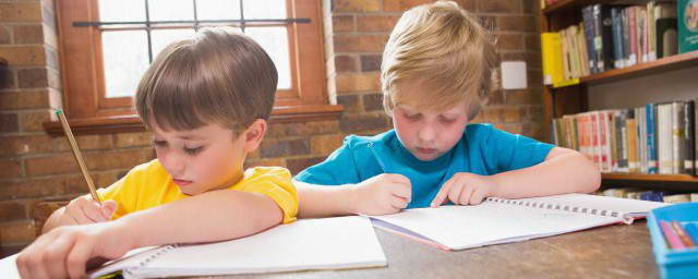 A股午评 | 沪指跌0.34%失守3600点 近期热门概念集体回调 算力概念逆势活跃