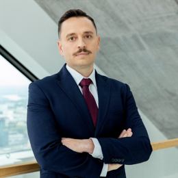 伯克希尔哈撒韦增持1.06亿美元Sirius XM(SIRI.US)，减持DaVita(DVA.US)获利2.3亿美元