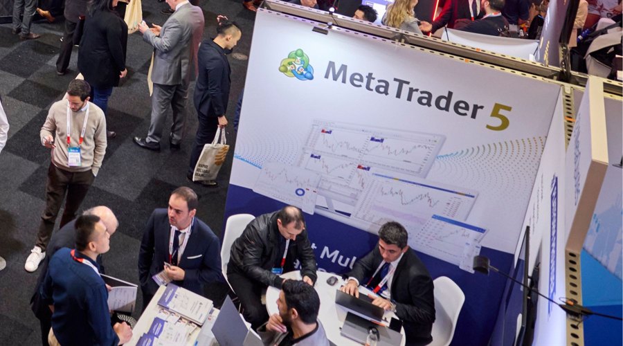 珠海市中小学足球骨干教师（教练员）培训圆满收官