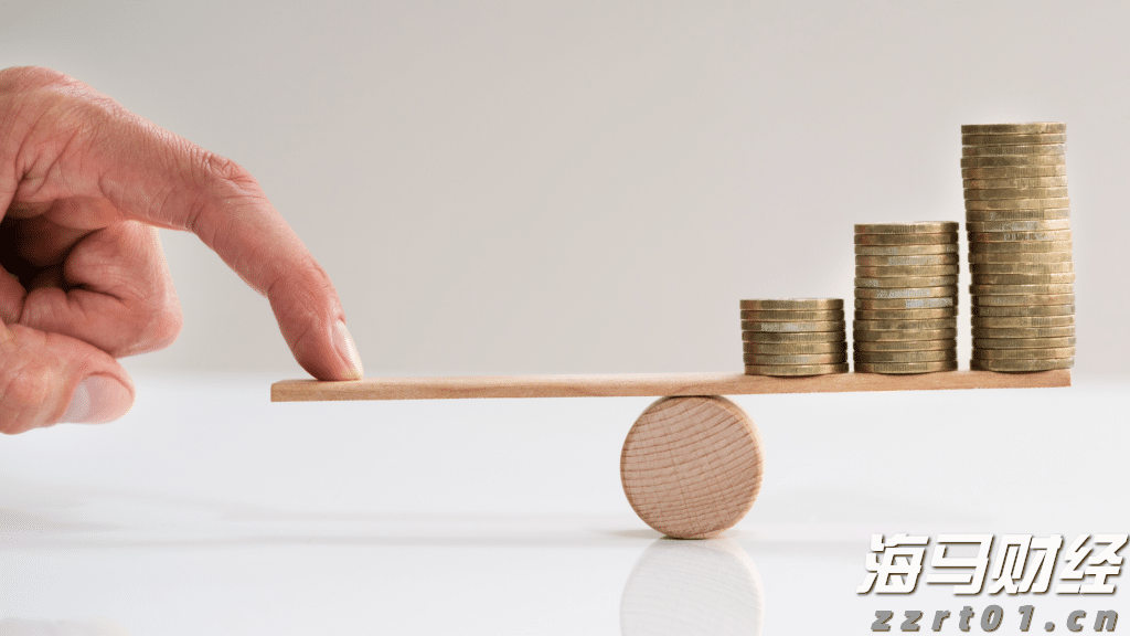 “联防小哥”汤伟鹏走后，妻子的朋友圈令人泪目